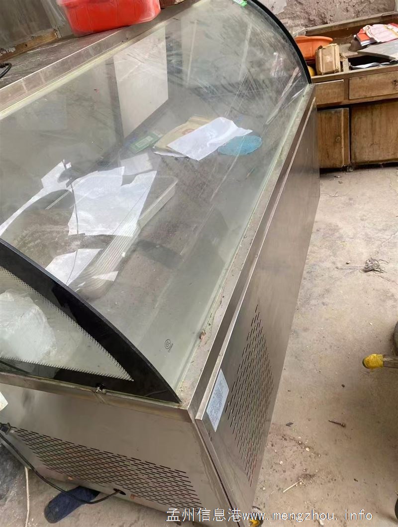 凉菜柜，面桶，蒸箱，热水器，消毒柜